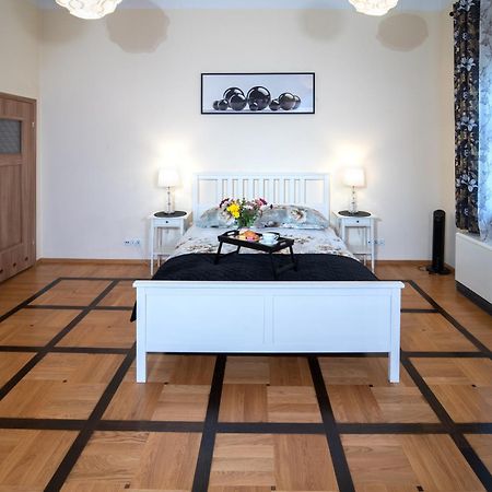 Apartament Moments Stare Miasto Style And Comfort Netflix Krakow Exterior photo